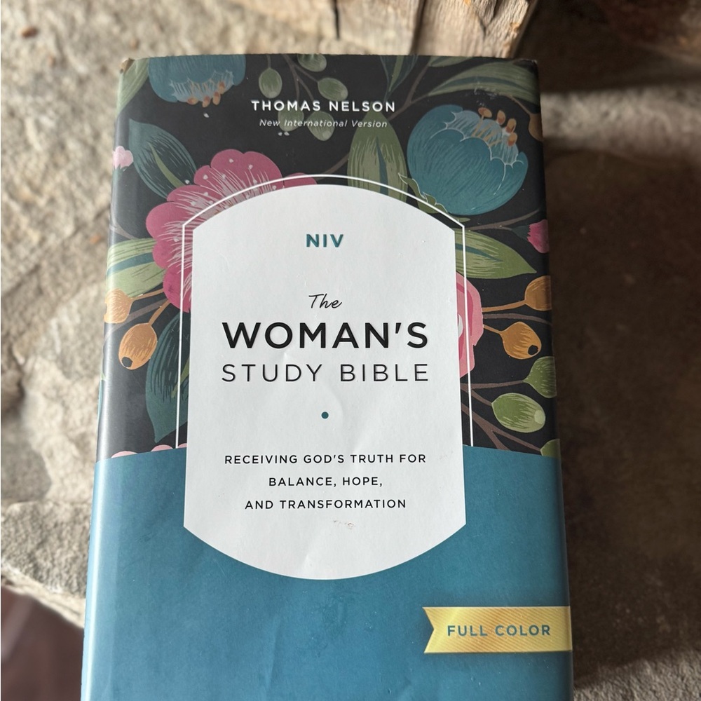 NIV Woman's Study Bible